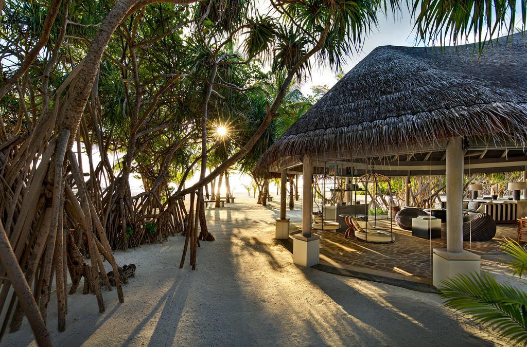 Kanuhura Maldives Hotel Kuredu Exterior photo