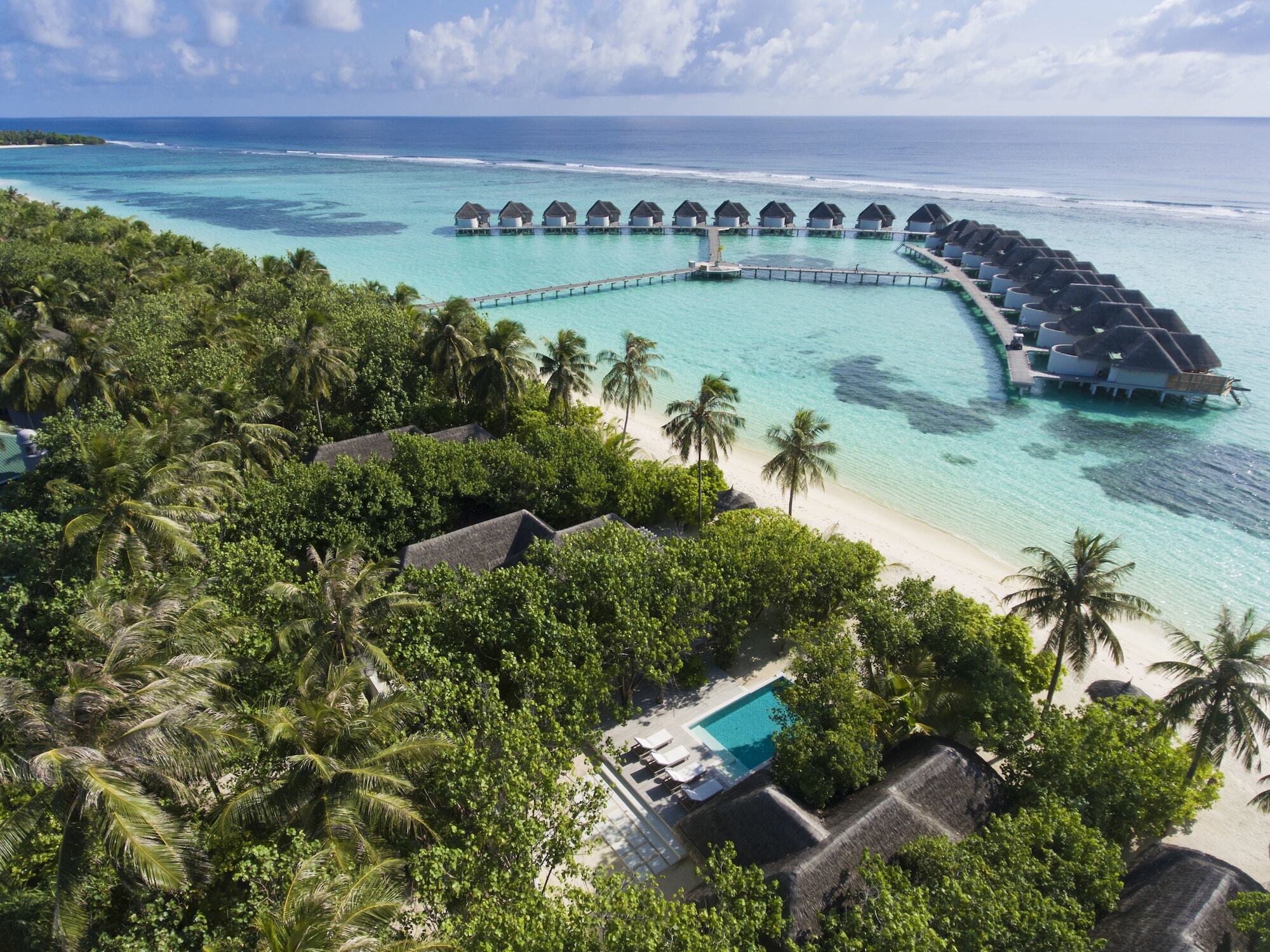 Kanuhura Maldives Hotel Kuredu Exterior photo